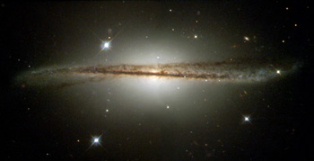 Energía y objetos materiales son los componentes del Universo