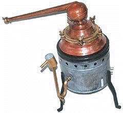 Un antiguo alambique usado para destilar lquidos.