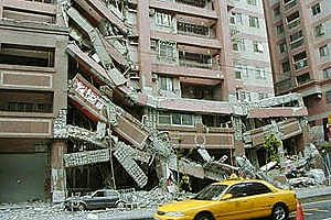 Los daños producidos por los terremotos son consecuencia de la propagación de las ondas superficiales.